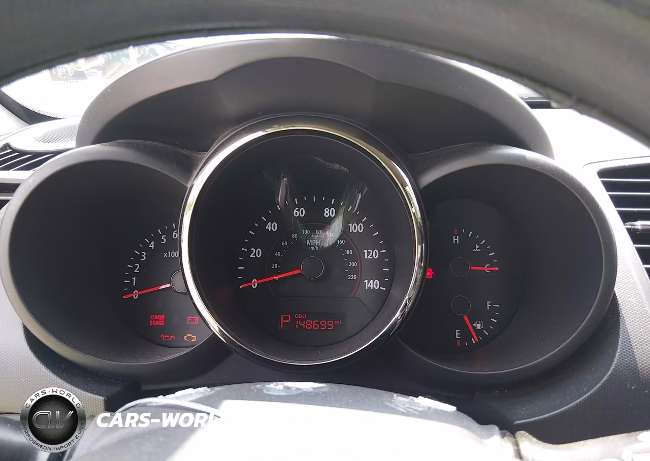 2010 Kia Soul + VIN:KNDJT2A27A7184188 - 7