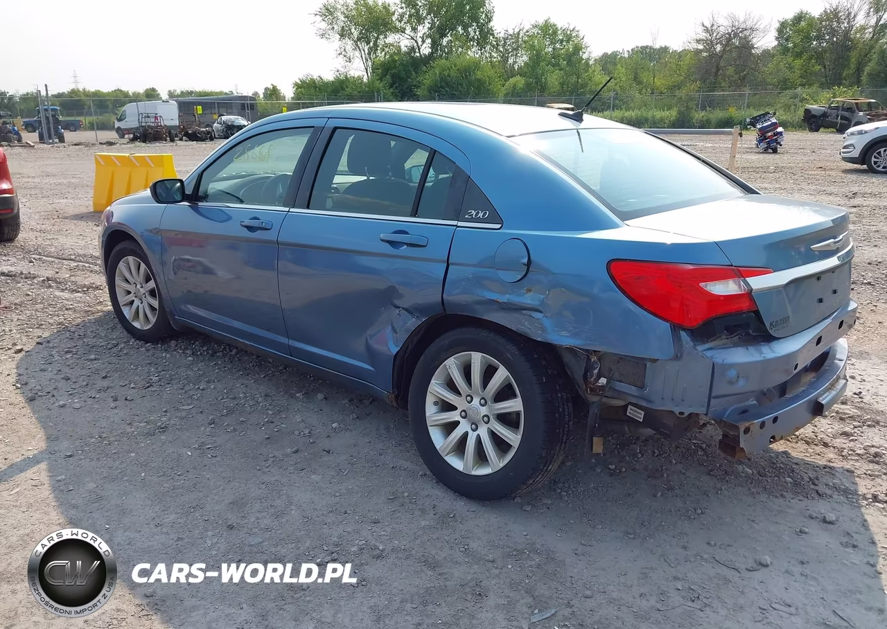 2011 Chrysler 200 Touring VIN:1C3BC1FB5BN569287 - 3