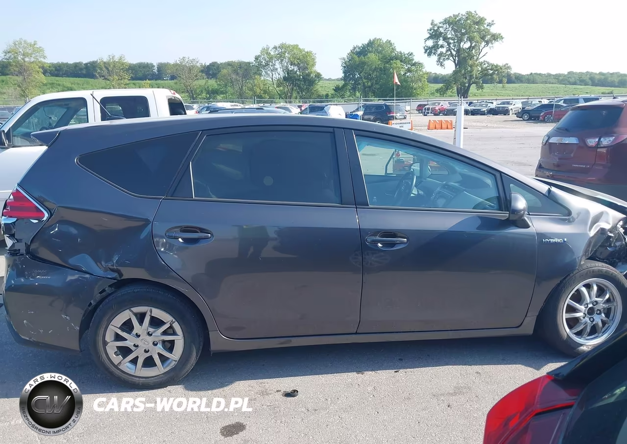 2016 Toyota Prius V Three VIN:JTDZN3EU3GJ055553 - 13