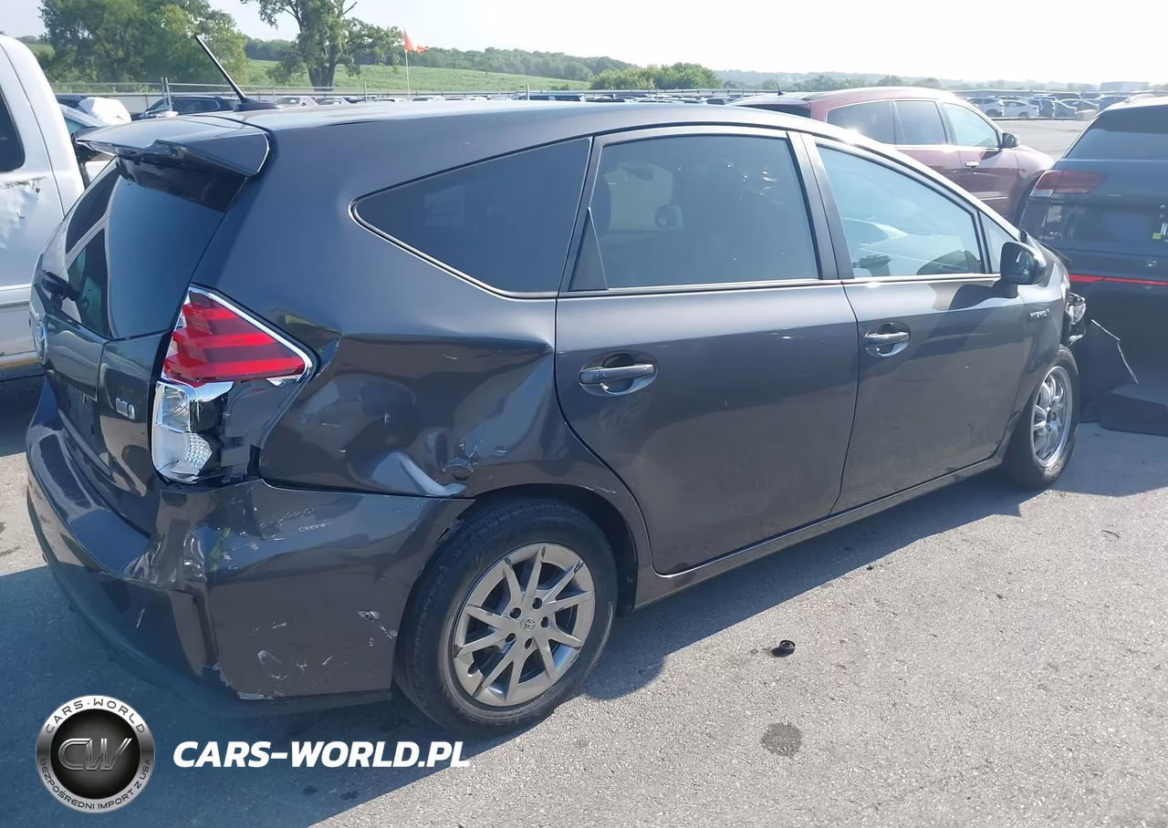 2016 Toyota Prius V Three VIN:JTDZN3EU3GJ055553 - 4