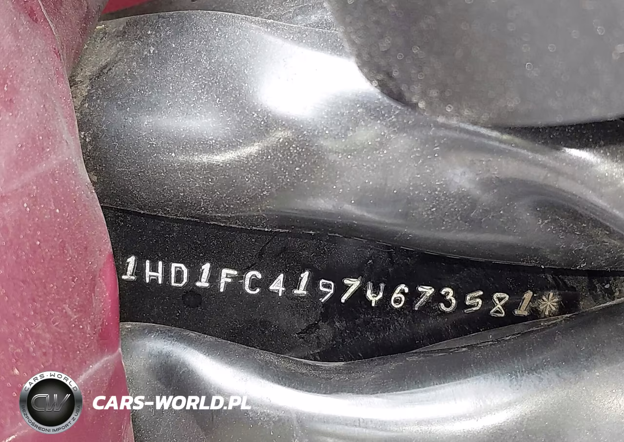 2007 Harley-Davidson Flhtcui VIN:1HD1FC4197Y673581 - 10