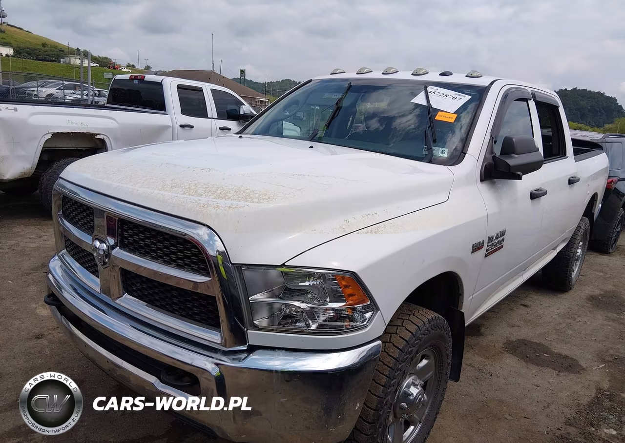 2018 Ram 2500 Tradesman 4X4 6'4 Box VIN:3C6UR5CJ3JG347674 - 2