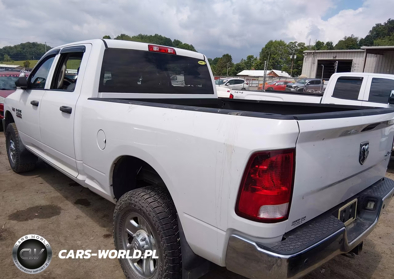 2018 Ram 2500 Tradesman 4X4 6'4 Box VIN:3C6UR5CJ3JG347674 - 3