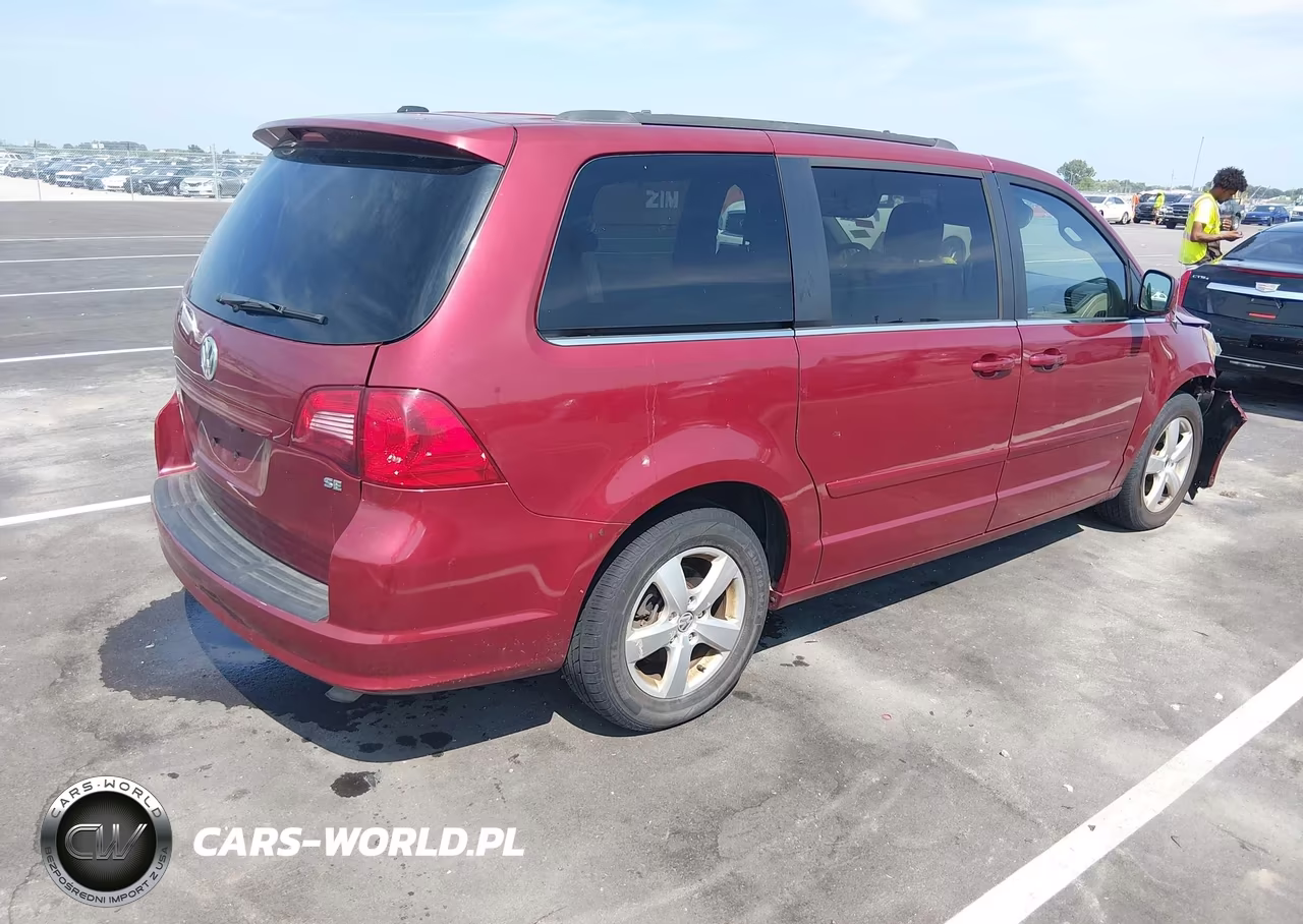 2011 Volkswagen Routan Se VIN:2V4RW3DG5BR642002 - 4