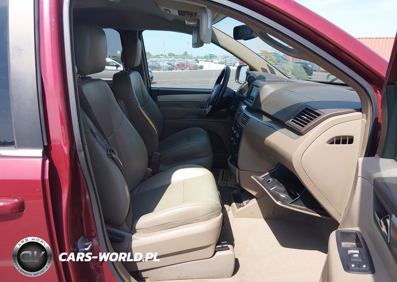 2011 Volkswagen Routan Se VIN:2V4RW3DG5BR642002 - 5