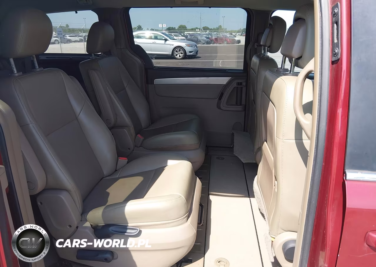 2011 Volkswagen Routan Se VIN:2V4RW3DG5BR642002 - 8