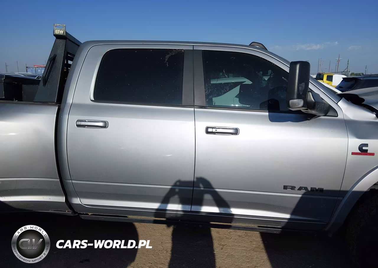 2020 Ram 3500 Laramie 4X4 8' Box VIN:3C63RRJL6LG166711 - 13