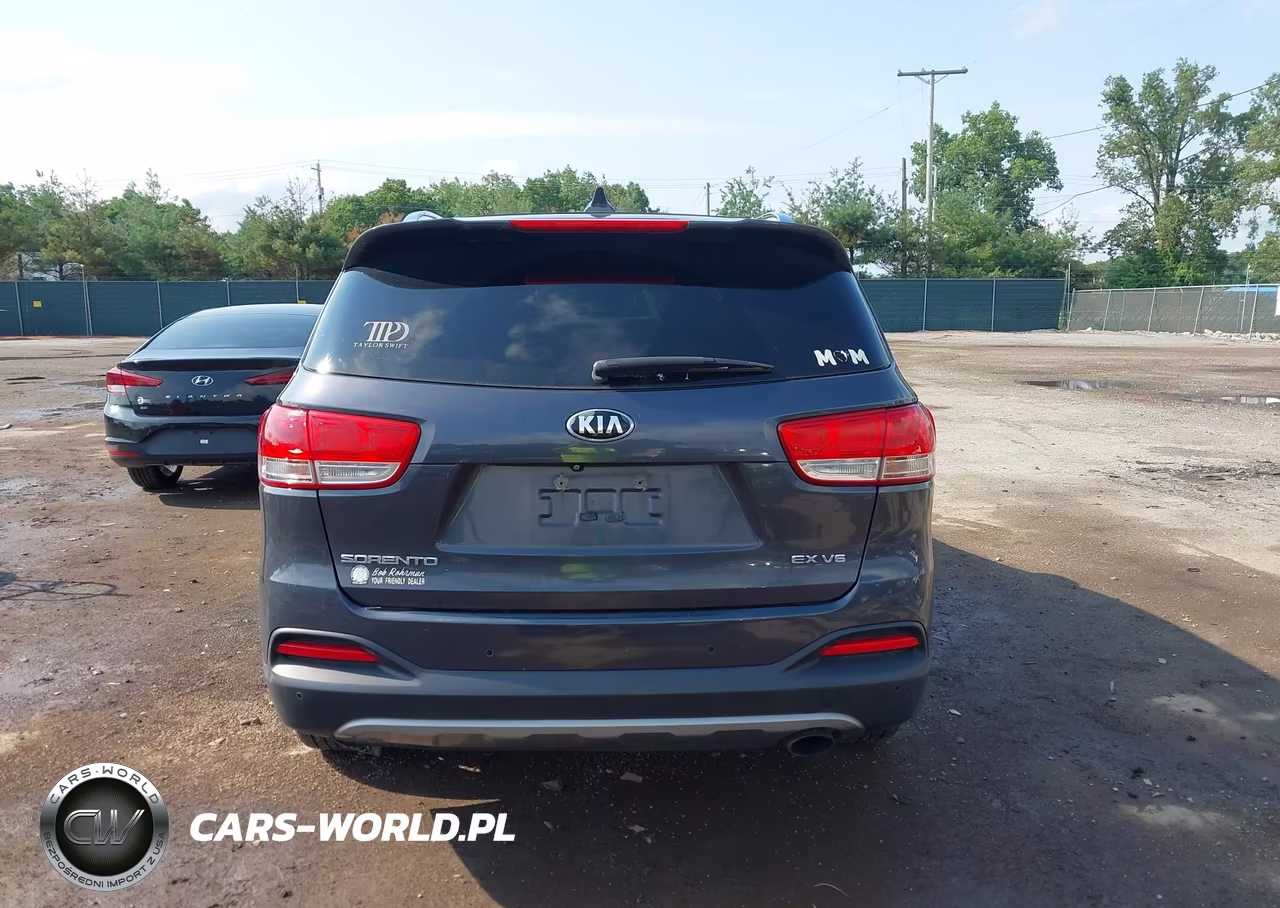 2016 Kia Sorento 3.3L Ex VIN:5XYPH4A54GG105623 - 16