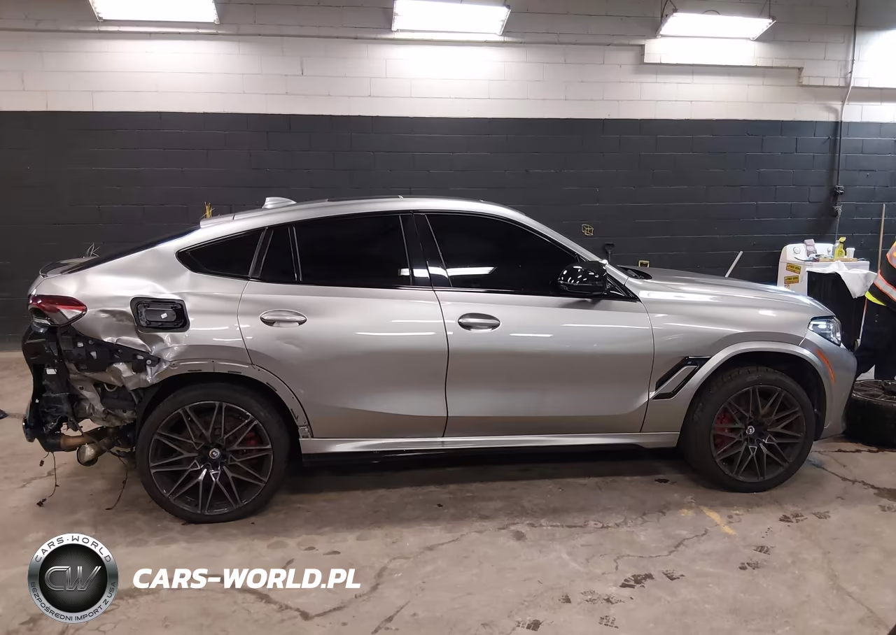 2022 BMW X6 M VIN:5YMCY0C08N9N00595 - 14