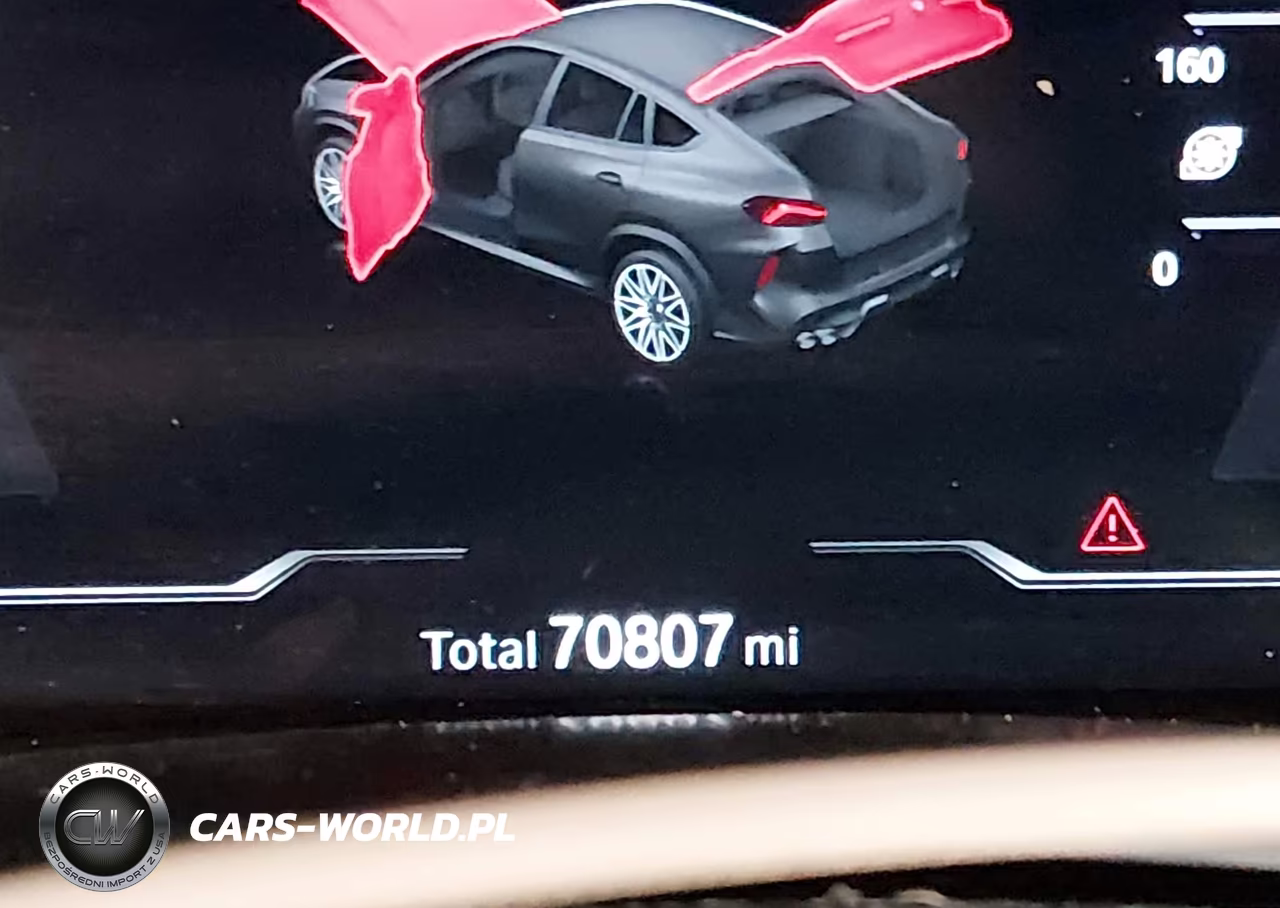 2022 BMW X6 M VIN:5YMCY0C08N9N00595 - 16