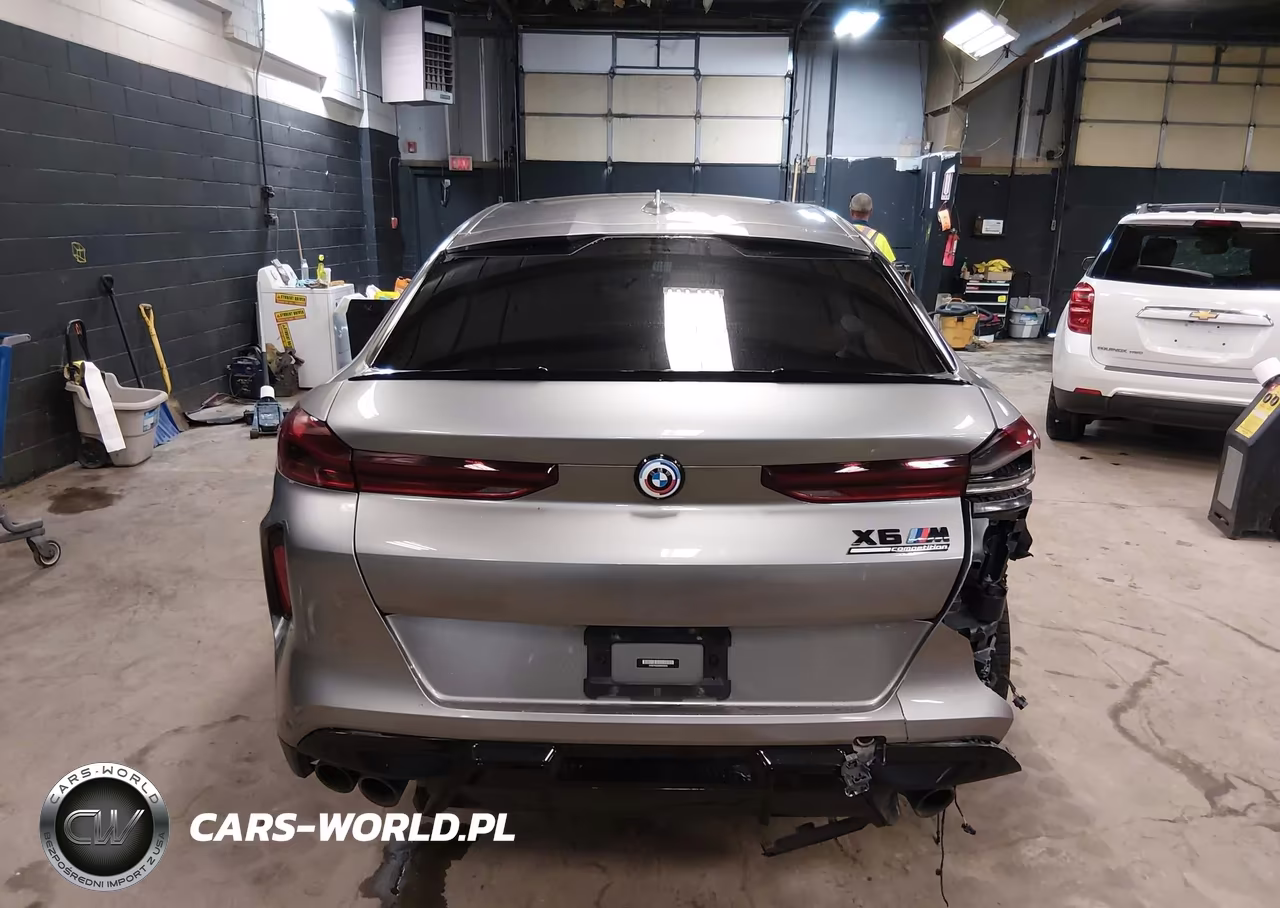 2022 BMW X6 M VIN:5YMCY0C08N9N00595 - 17