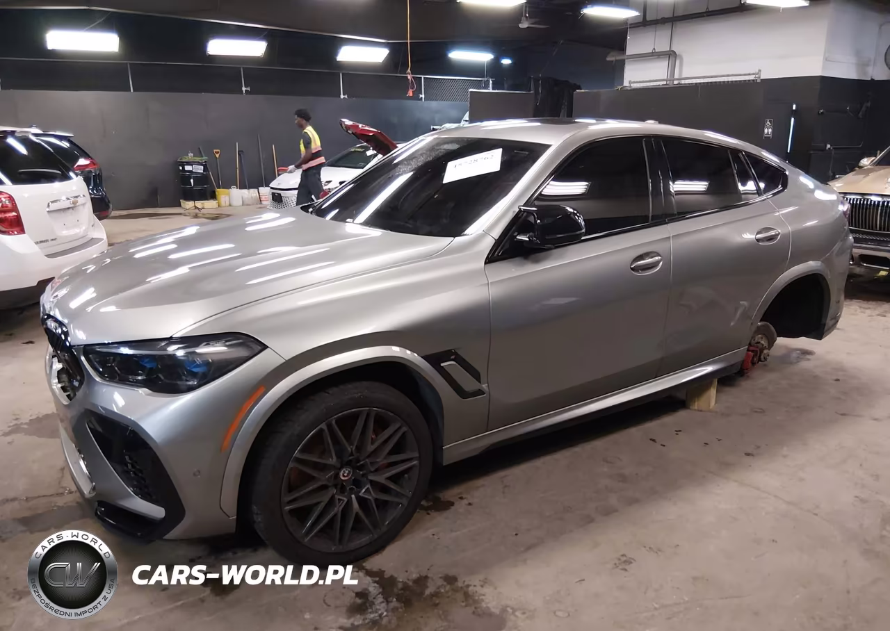 2022 BMW X6 M VIN:5YMCY0C08N9N00595 - 2