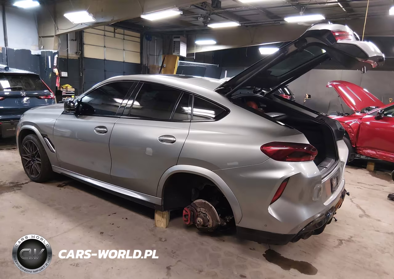 2022 BMW X6 M VIN:5YMCY0C08N9N00595 - 3