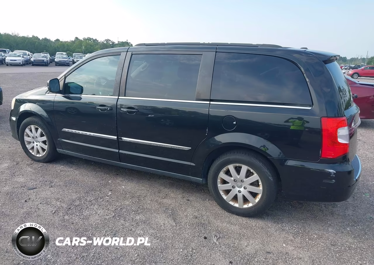 2012 Chrysler Town & Country Touring VIN:2C4RC1BG7CR245791 - 3