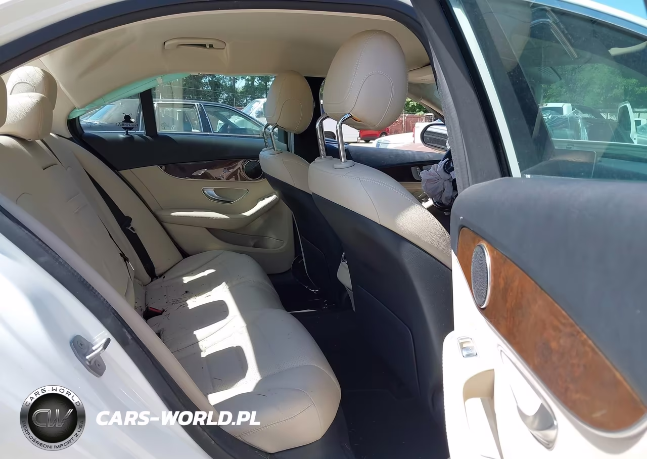2016 Mercedes-Benz C 300 VIN:55SWF4JB1GU161788 - 8
