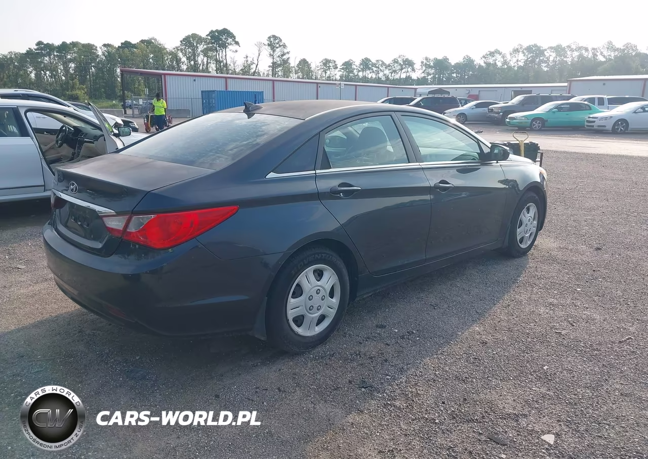 2013 Hyundai Sonata Gls VIN:5NPEB4AC6DH572506 - 4