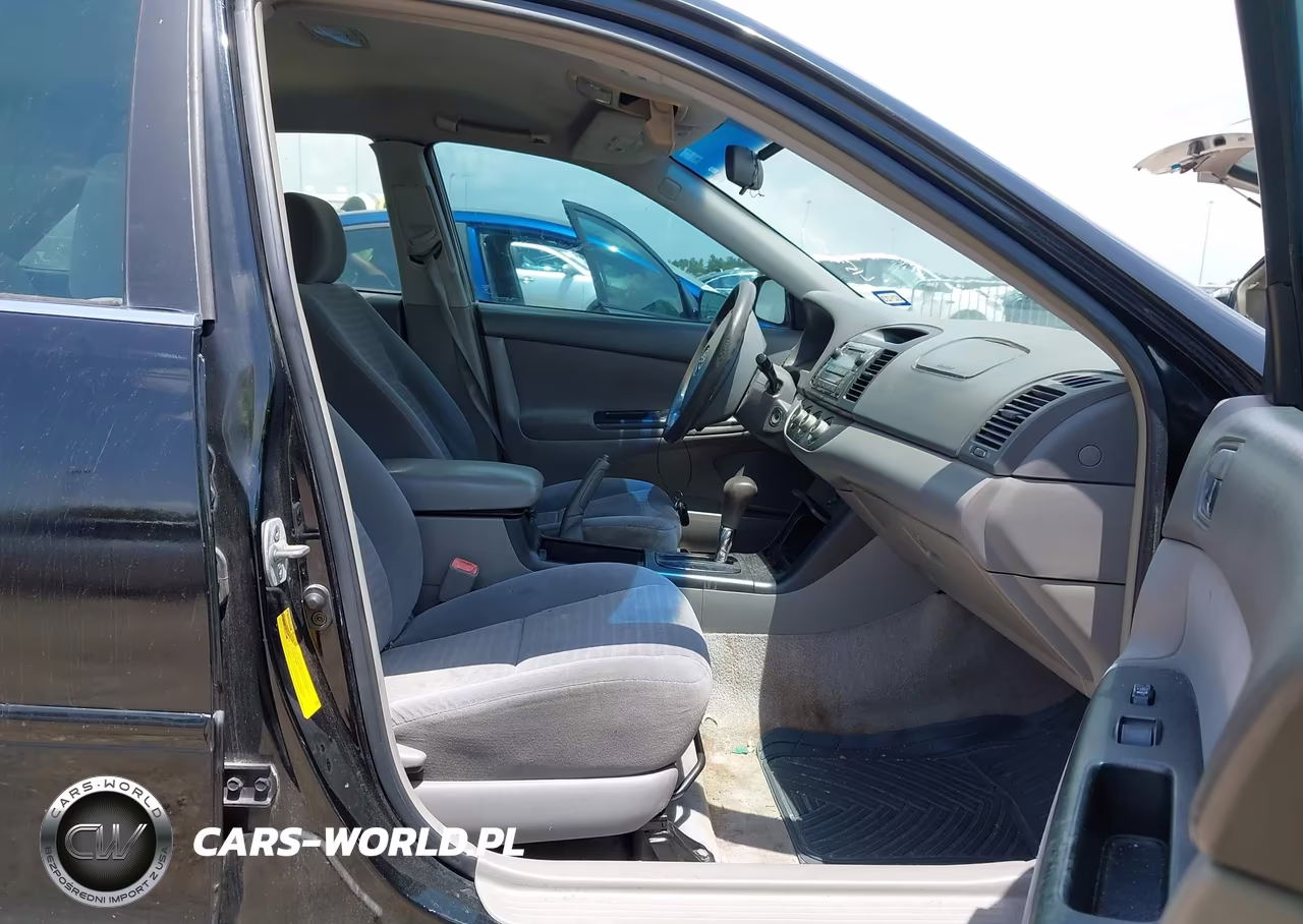 2005 Toyota Camry Le VIN:4T1BE30KX5U086619 - 5