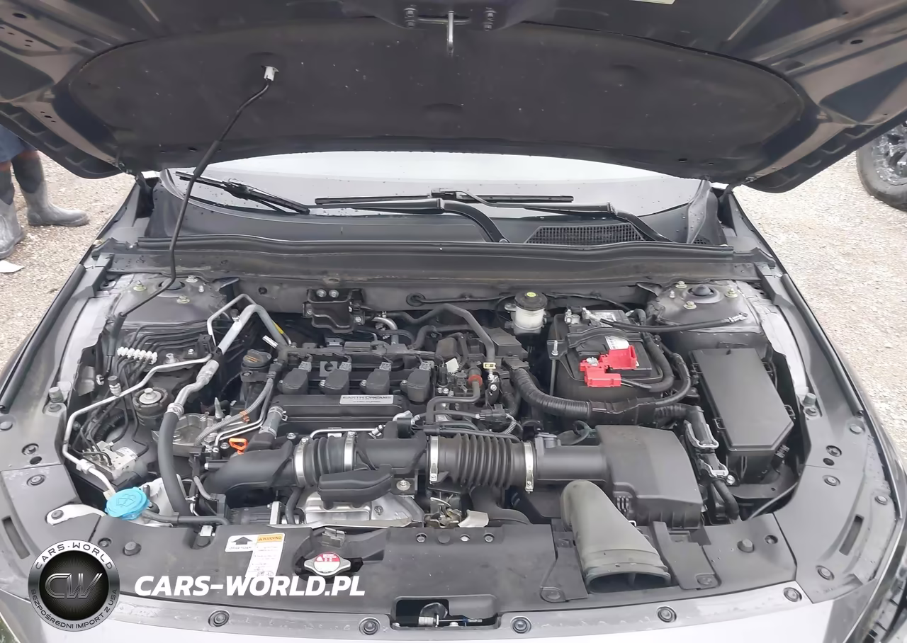 2018 Honda Accord Sport VIN:1HGCV1F30JA263589 - 10