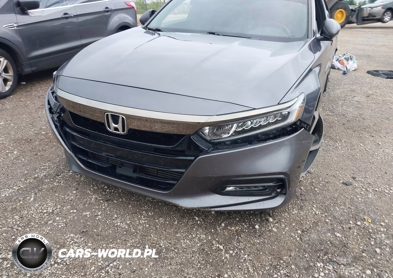 2018 Honda Accord Sport VIN:1HGCV1F30JA263589 - 18