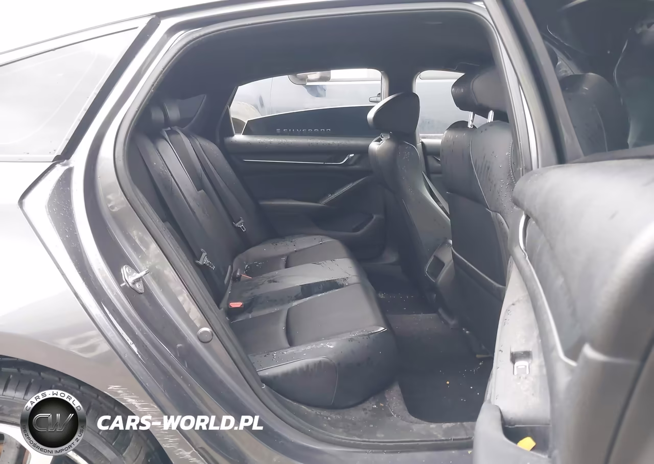 2018 Honda Accord Sport VIN:1HGCV1F30JA263589 - 8