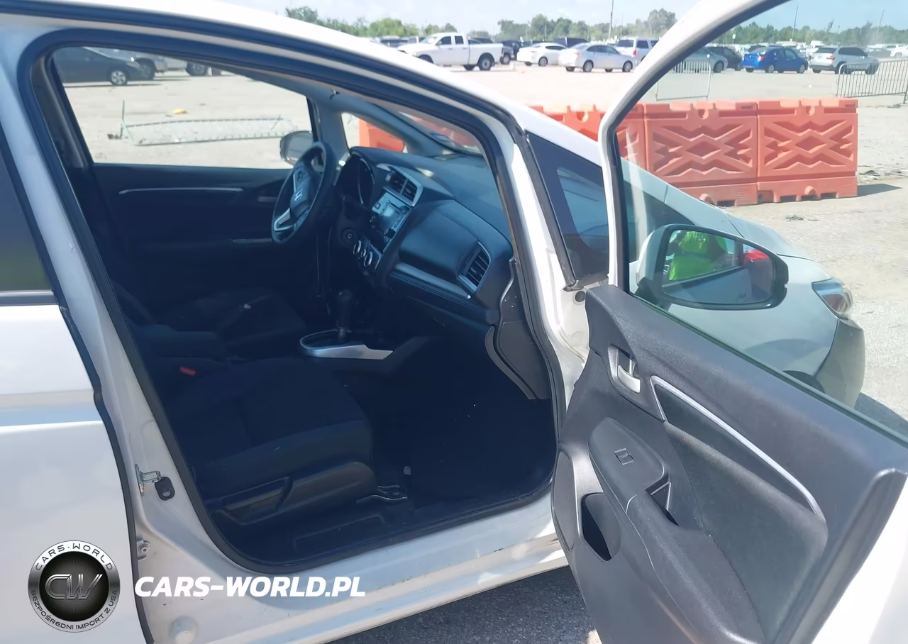 2015 Honda Fit Lx VIN:3HGGK5H59FM785311 - 5