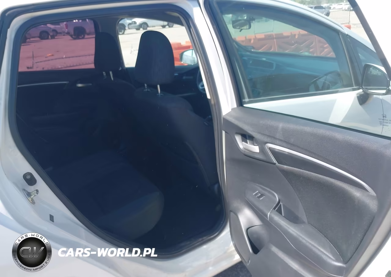 2015 Honda Fit Lx VIN:3HGGK5H59FM785311 - 8