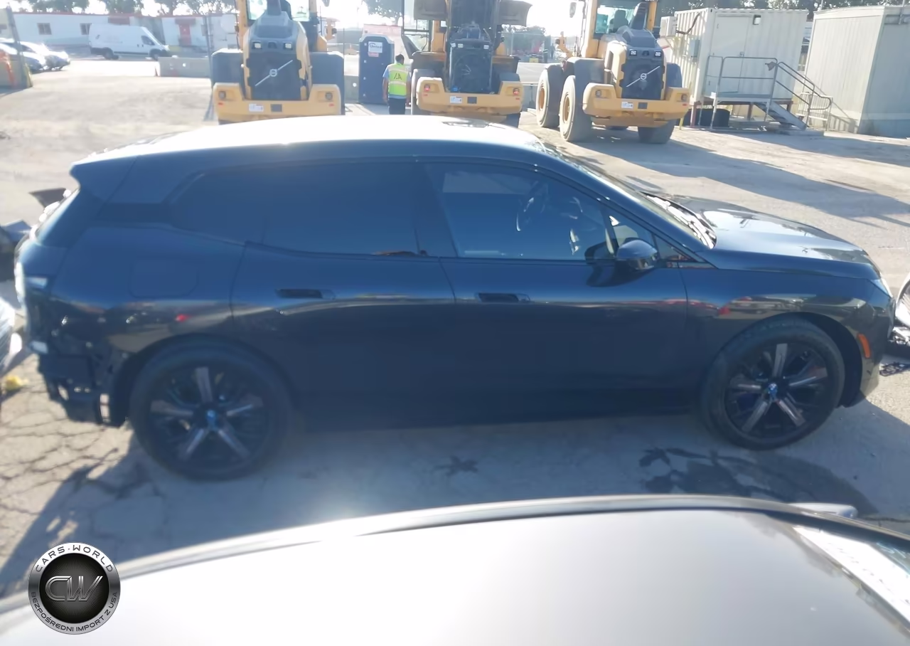 2025 BMW Ix xDrive50 VIN:WB523CF02SCS26353 - 14