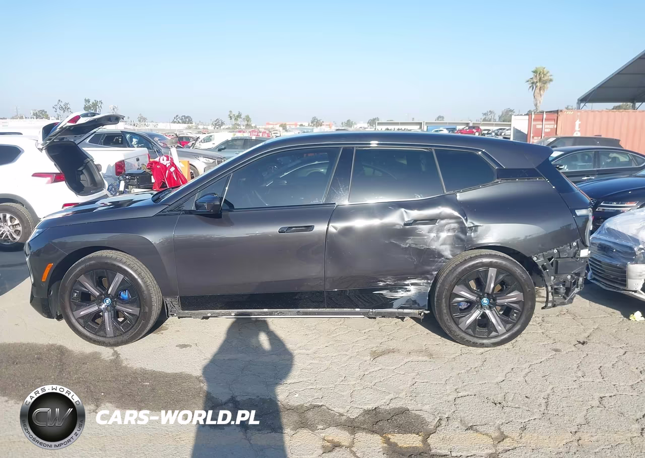 2025 BMW Ix xDrive50 VIN:WB523CF02SCS26353 - 15