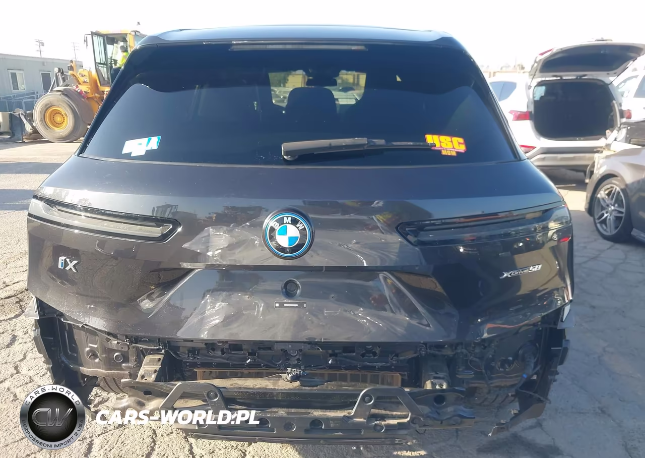 2025 BMW Ix xDrive50 VIN:WB523CF02SCS26353 - 17