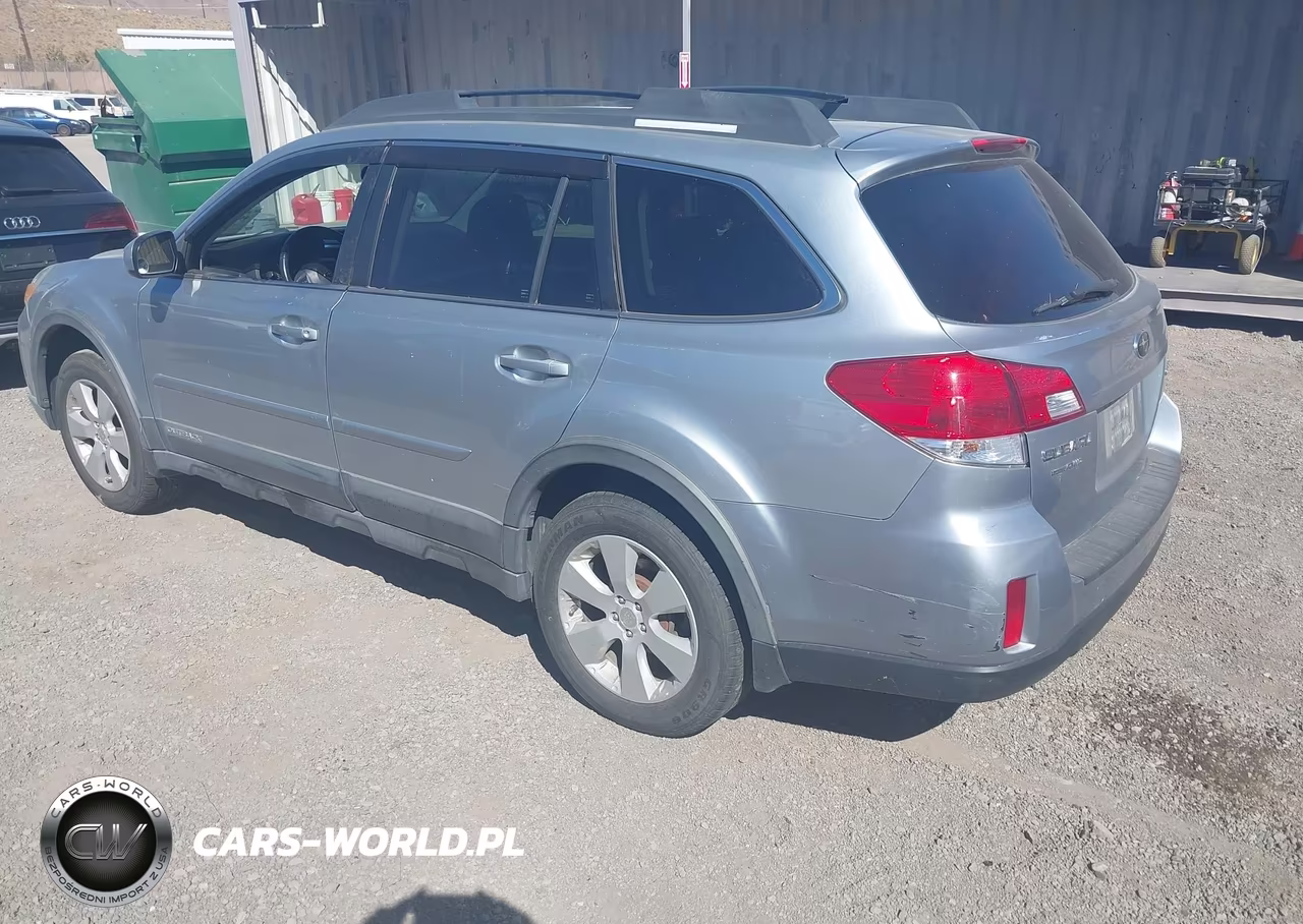 2012 Subaru Outback 2.5I Premium VIN:4S4BRBCC6C1220947 - 3