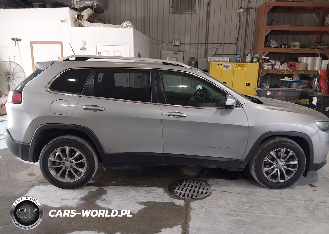 2019 Jeep Cherokee Latitude Plus Fwd VIN:1C4PJLLBXKD184546 - 14