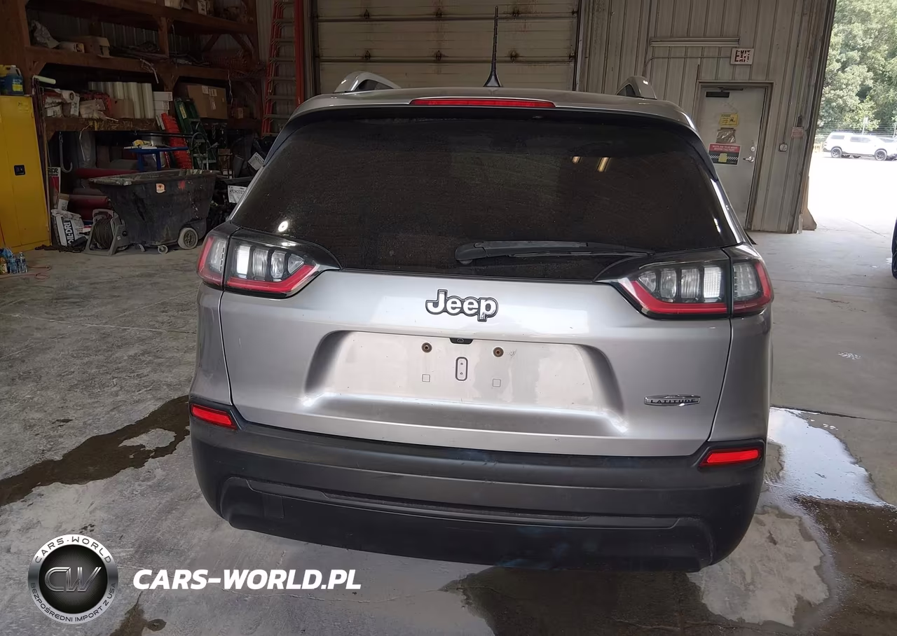 2019 Jeep Cherokee Latitude Plus Fwd VIN:1C4PJLLBXKD184546 - 17