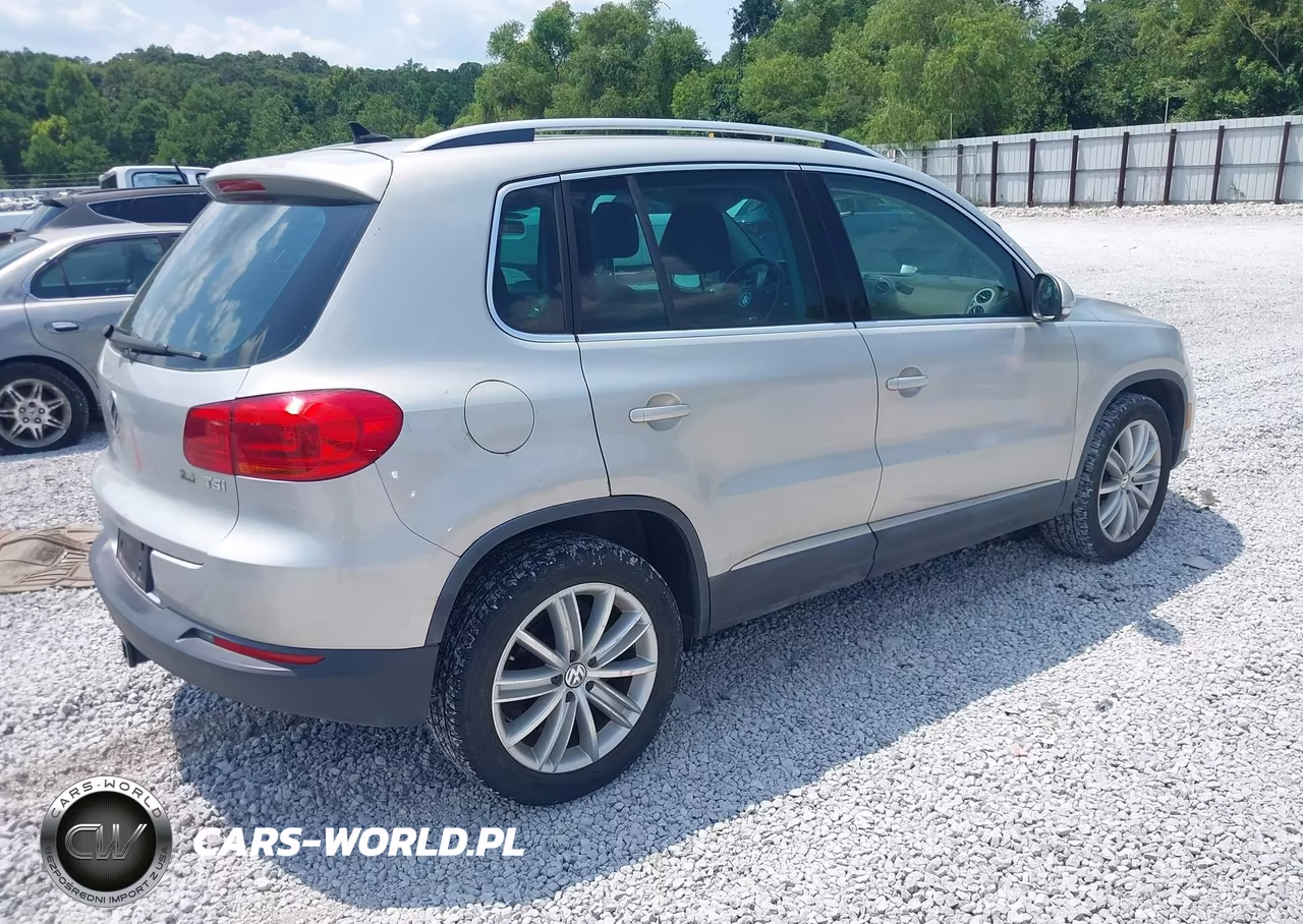 2013 Volkswagen Tiguan Se VIN:WVGAV7AX6DW547203 - 4