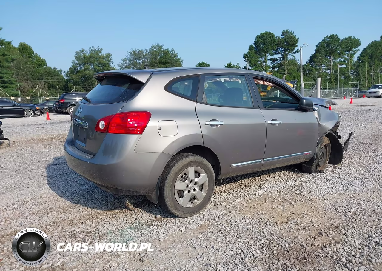 2013 Nissan Rogue S VIN:JN8AS5MTXDW526336 - 4