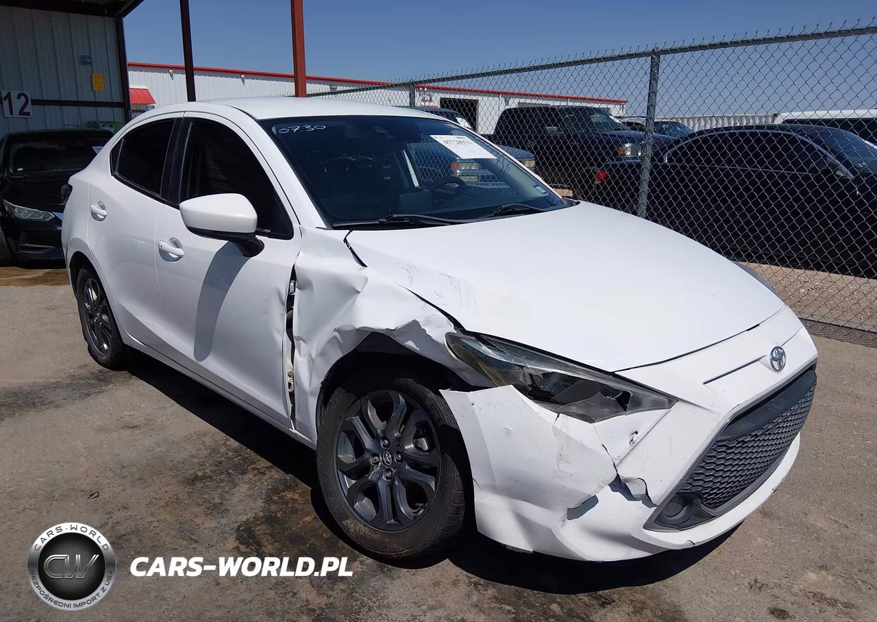 2019 Toyota Yaris Le – zdjęcie 1 z 16