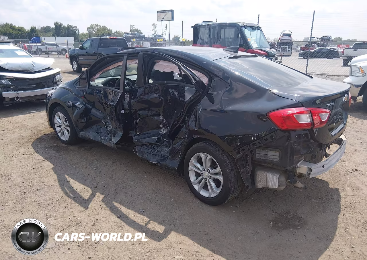 2019 Chevrolet Cruze Ls VIN:1G1BC5SM0K7124849 - 3