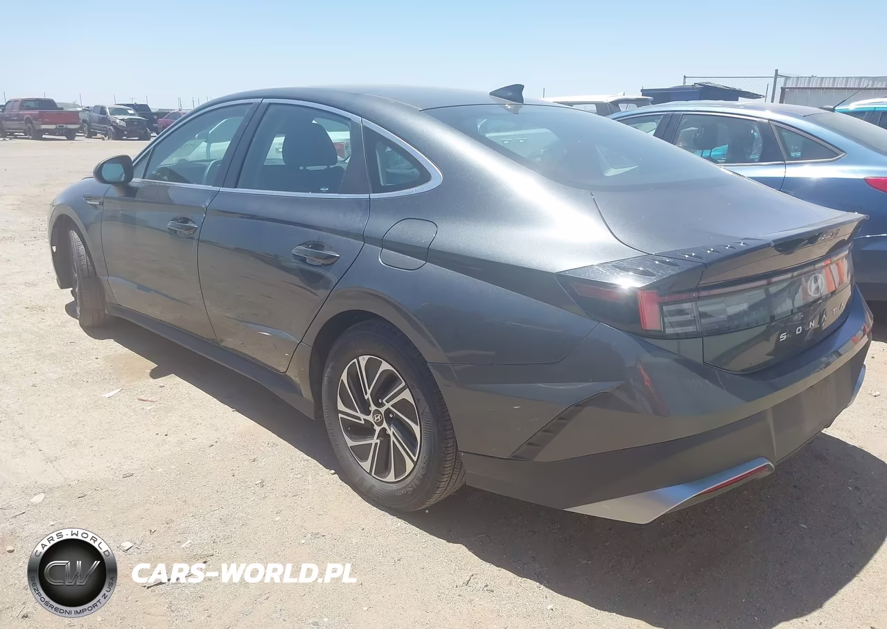 2026 Hyundai Sonata Hybrid Blue VIN:KMHL24JJ9TA145408 - 3