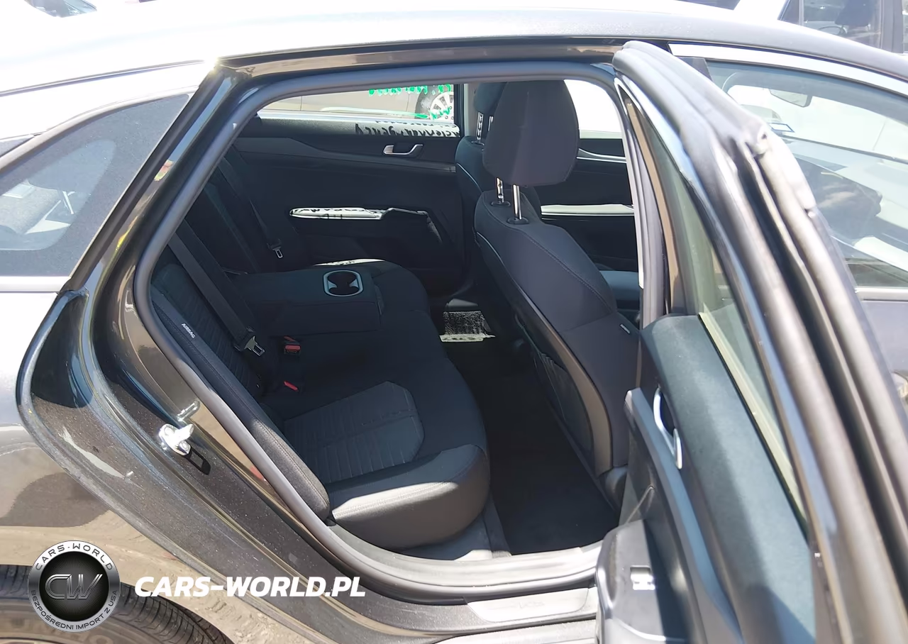 2026 Kia K5 Lxs Fwd VIN:KNAG24J7XT5459827 - 8