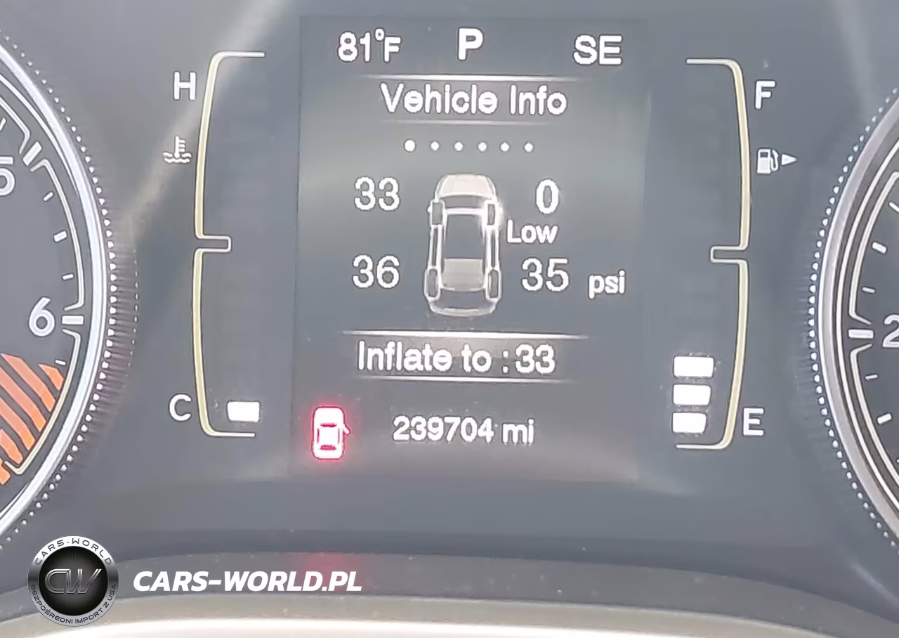 2015 Jeep Cherokee Sport VIN:1C4PJLAB8FW732556 - 15