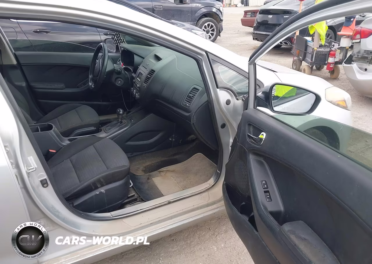 2015 Kia Forte Lx VIN:KNAFX4A67F5330467 - 5