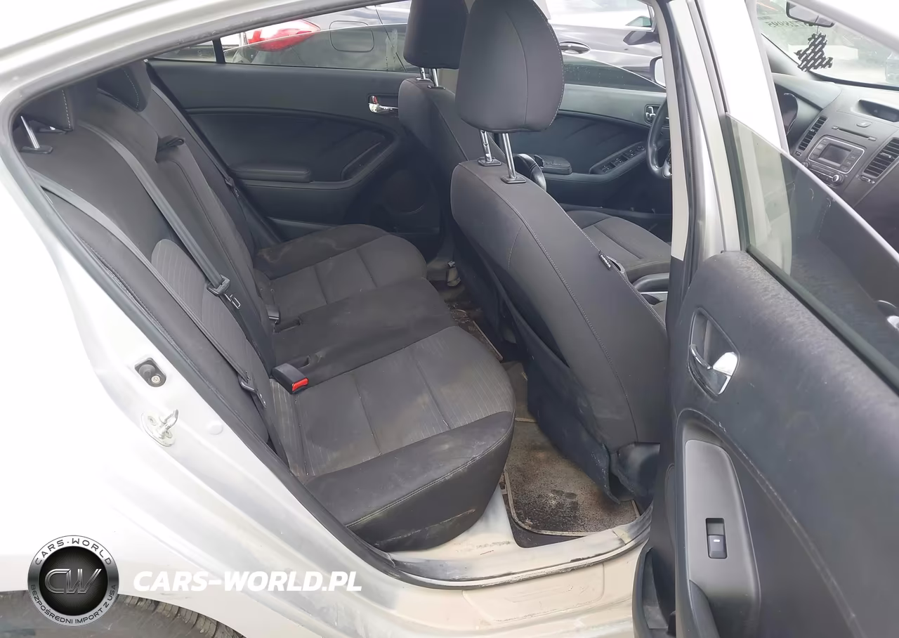 2015 Kia Forte Lx VIN:KNAFX4A67F5330467 - 8