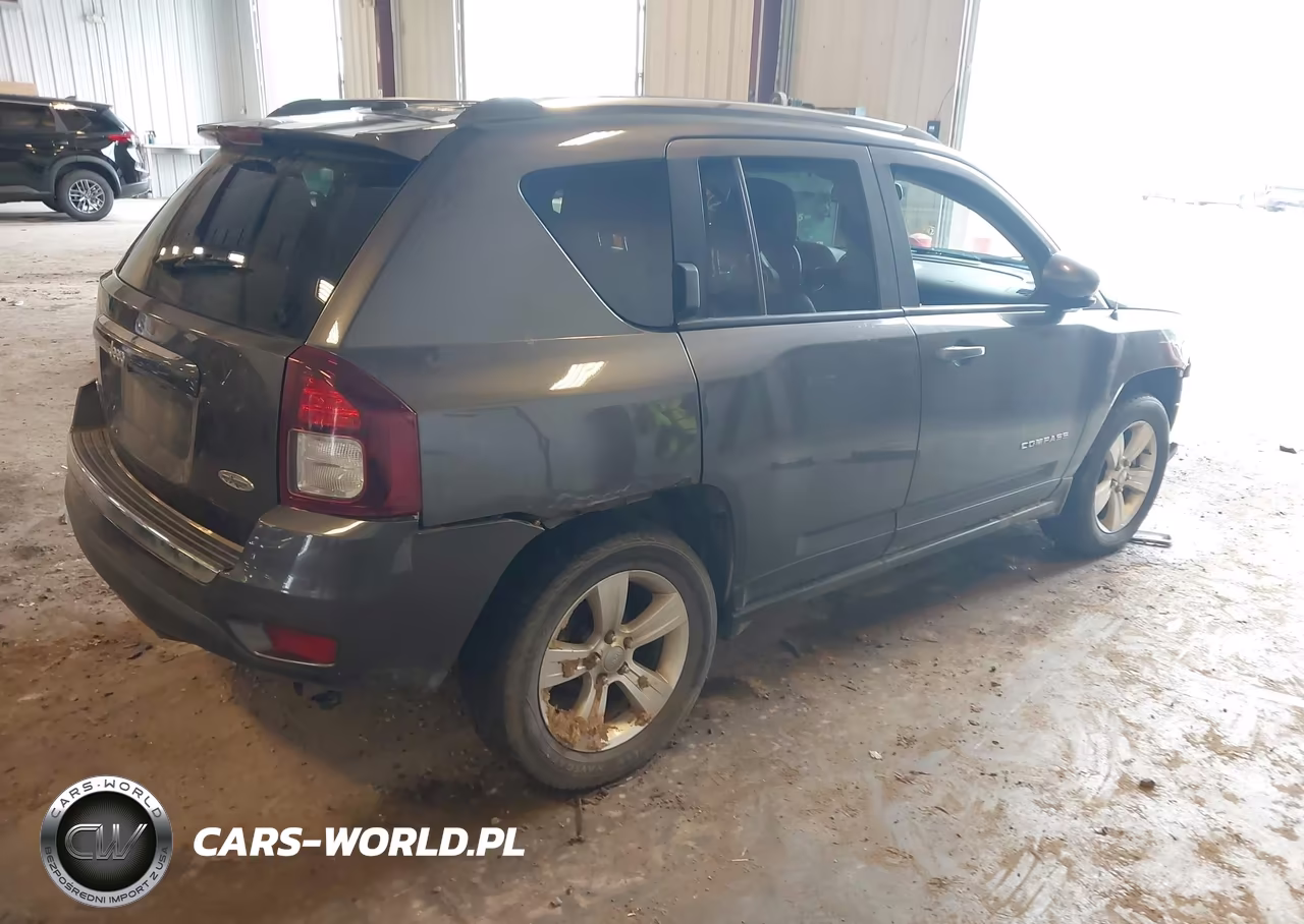 2016 Jeep Compass Sport-North VIN:1C4NJDAB0GD579228 - 4