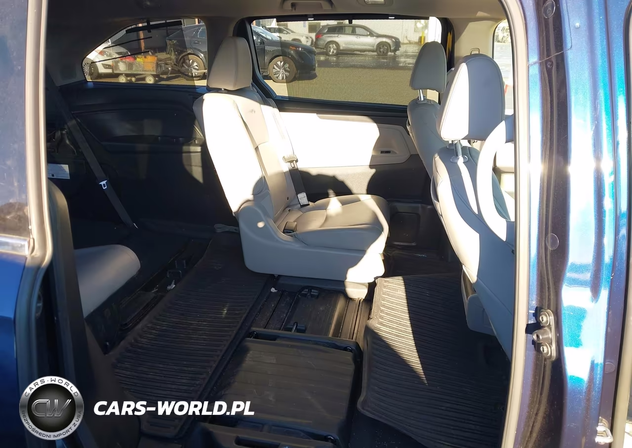 2018 Honda Odyssey Elite VIN:5FNRL6H96JB002519 - 8