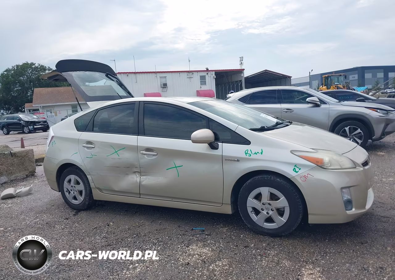 2011 Toyota Prius Two VIN:JTDKN3DU4B0270604 - 13