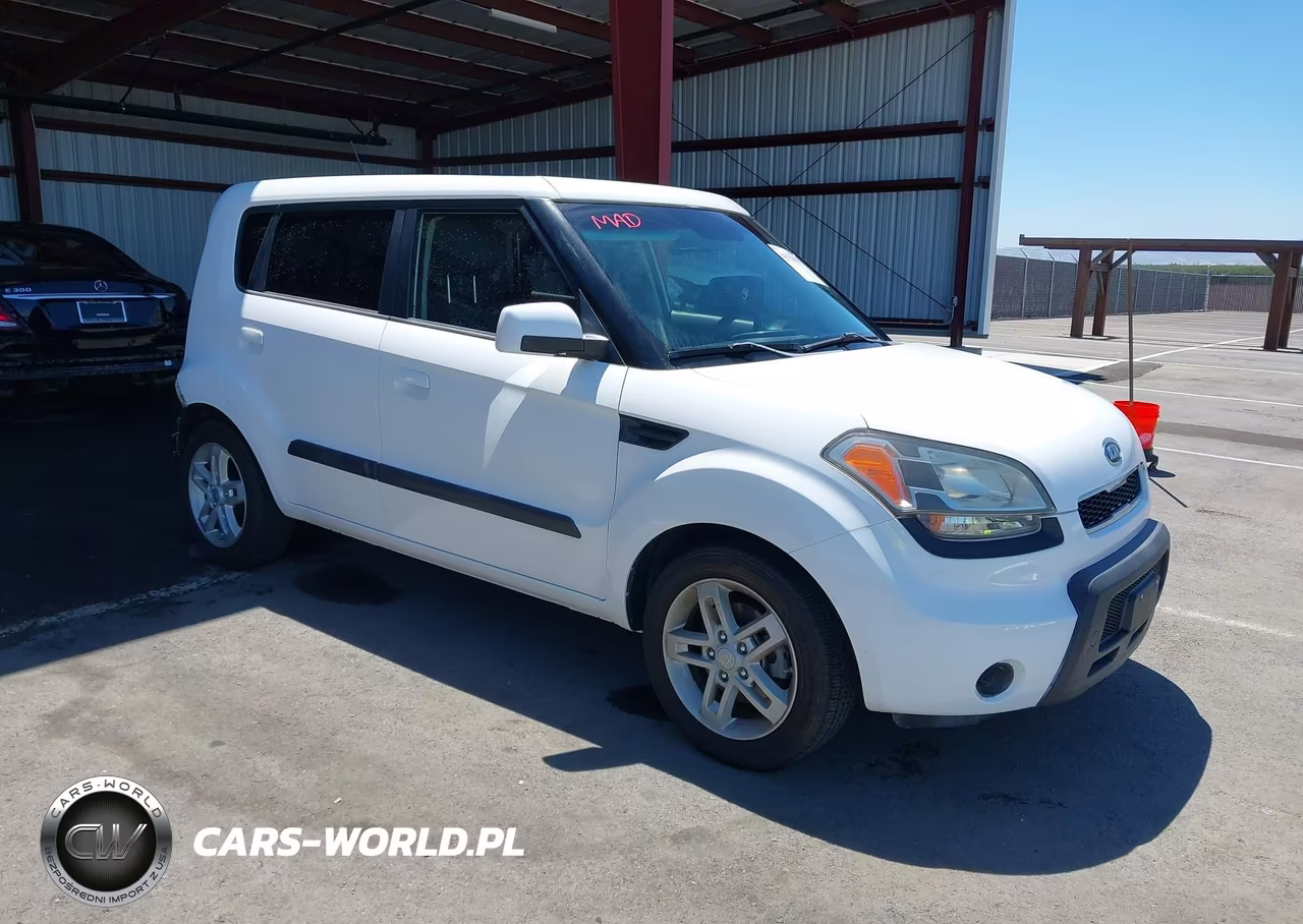 2010 Kia Soul +