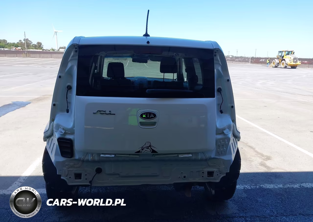 2010 Kia Soul + VIN:KNDJT2A25A7115984 - 6