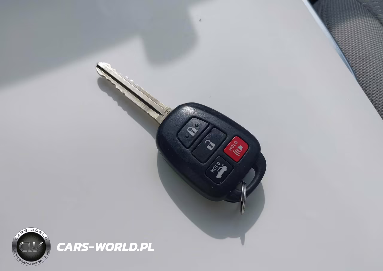 2015 Toyota Camry Le VIN:4T4BF1FK7FR467487 - 11