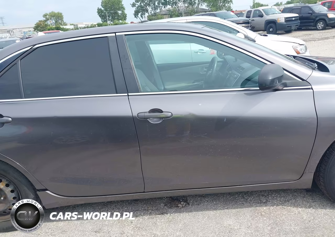 2015 Toyota Camry Le VIN:4T4BF1FK7FR467487 - 13