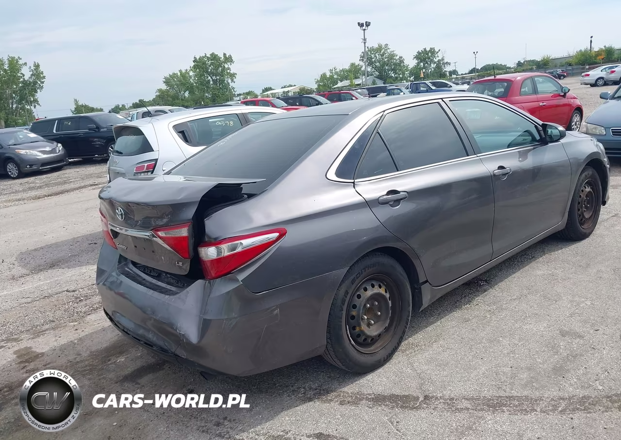 2015 Toyota Camry Le VIN:4T4BF1FK7FR467487 - 4