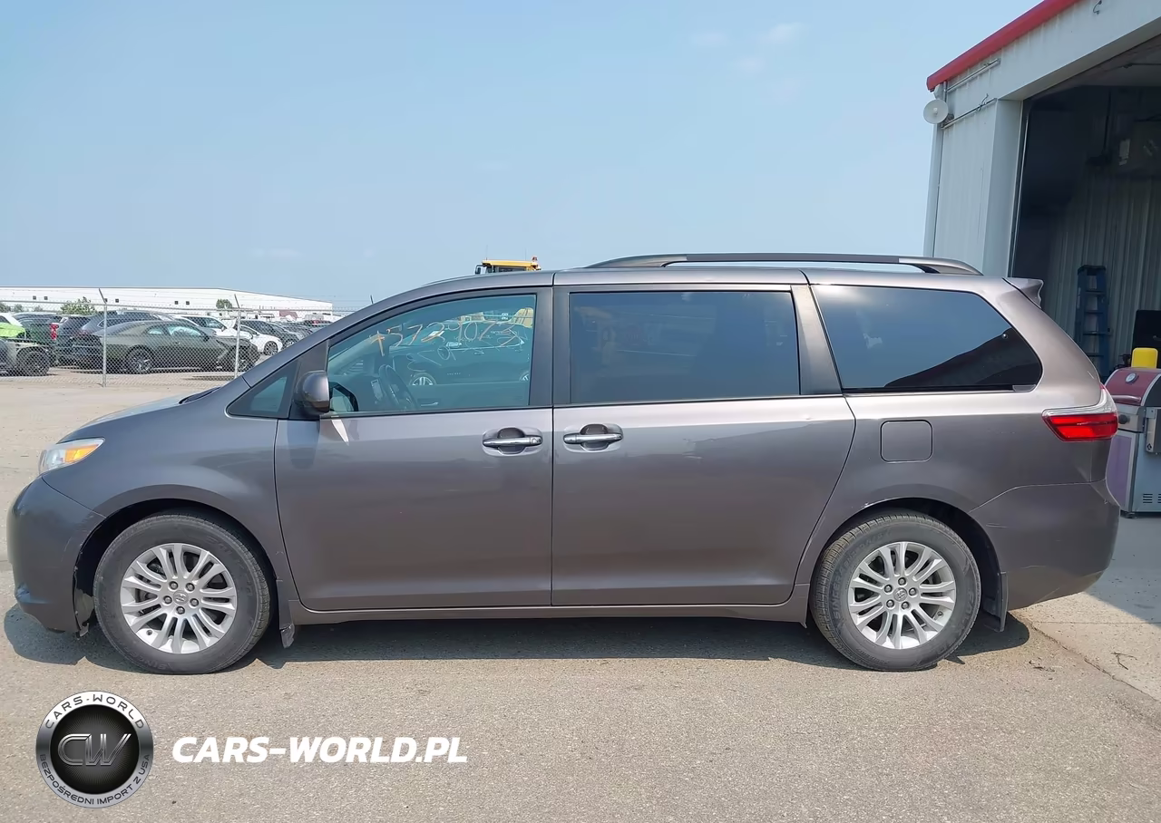 2015 Toyota Sienna Xle 8 Passenger VIN:5TDYK3DC7FS612754 - 14